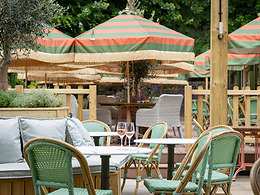 Riverside Courtyard restaurant, The Ragged Robin