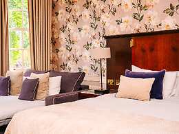 Mansion House Comfy Family room, Royal Berkshire