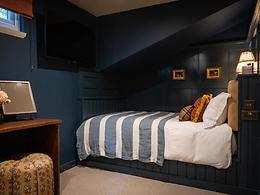 Snug room, The Ragged Robin