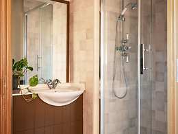 Spacious room, The Hide Hotel