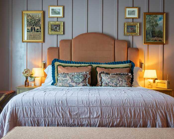 Really Fancy room, The Ragged Robin