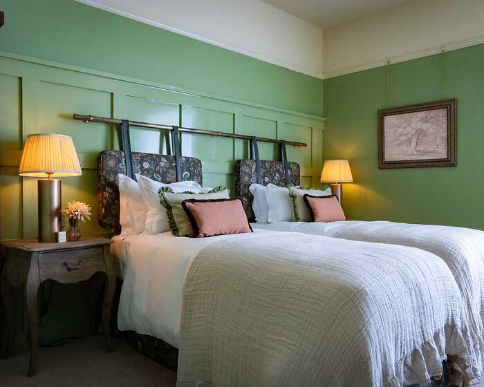 Really Comfy room, The Ragged Robin