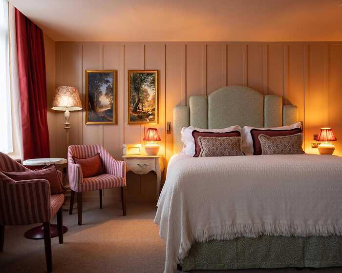Fancy room, The BIG George and Dragon Marlow