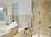 18-61 - Snowdrop / Eirlys room