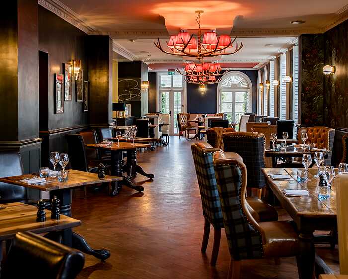 Beresfords restaurant, Balmer Lawn Hotel