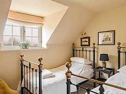 Bruern Cottages - Aintree room Aintree room, Bruern Cottages
