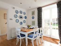 Bruern Cottages - Epsom room Epsom room, Bruern Cottages