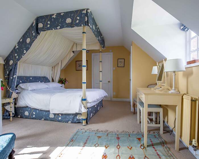 Saratoga room, Bruern Cottages