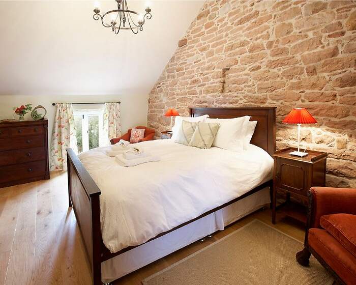 Your stay room, Cazenovia Hall, Rowley Estates