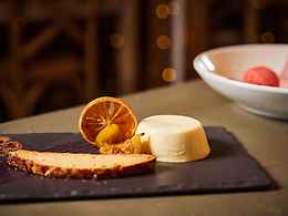 Comis Hotel, Spa & Golf Resort - Le Br lot Bar & Grill restaurant Le Brûlot Bar & Grill restaurant, Comis Hotel, Spa & Golf Resort