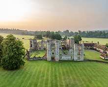 Cowdray Cottages