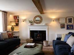 Cowdray Cottages