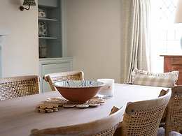 Cowdray Cottages