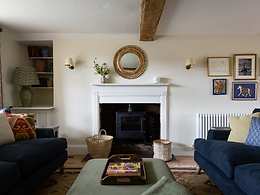 Cowdray Cottages - Ambersham room Ambersham room, Cowdray Cottages