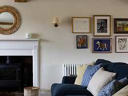 Cowdray Cottages - Ambersham room Ambersham room, Cowdray Cottages