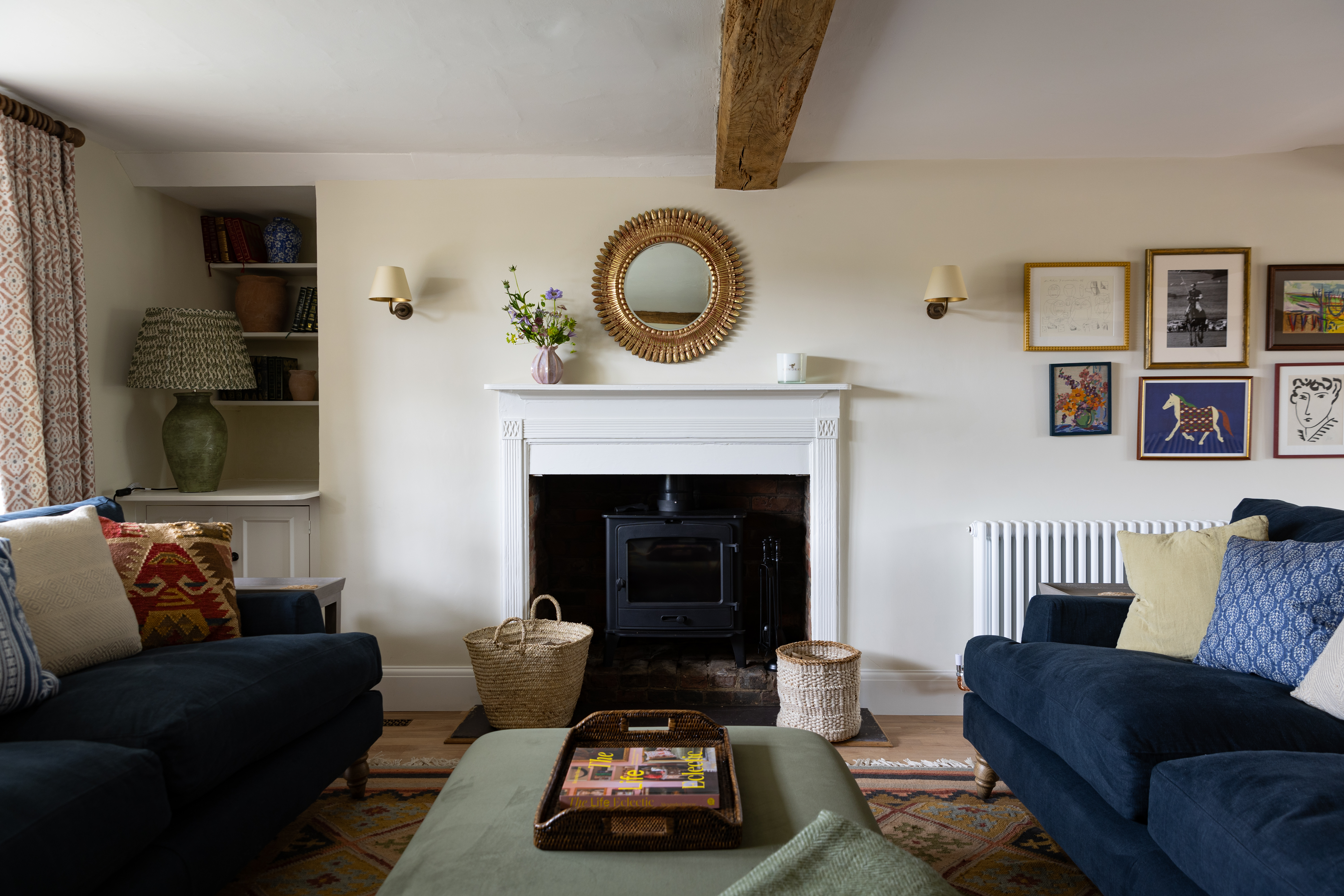 Cowdray Cottages - Ambersham room