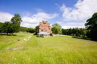 Cringletie House