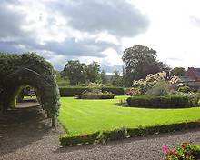 Cringletie House