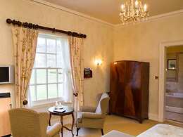 Junior room, Cringletie House