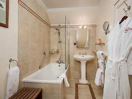 Luxury room, Cringletie House