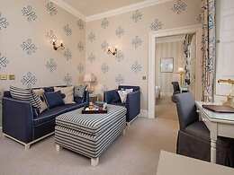 Suite room, Cringletie House