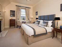 Junior room, Cringletie House