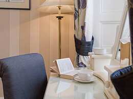 Suite room, Cringletie House