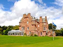 Cringletie House