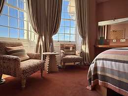 Great room, Drakes Hotel