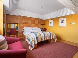 Comfy room, Drakes Hotel