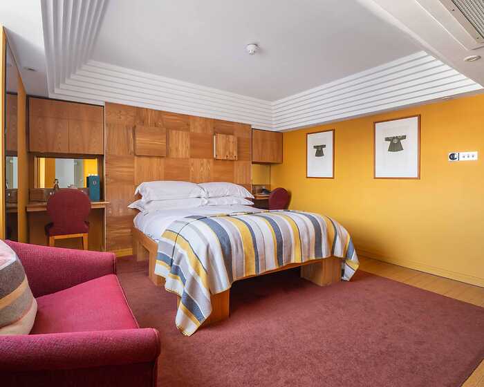 Comfy room, Drakes Hotel