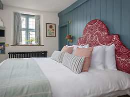 Deluxe room, Egypt Mill