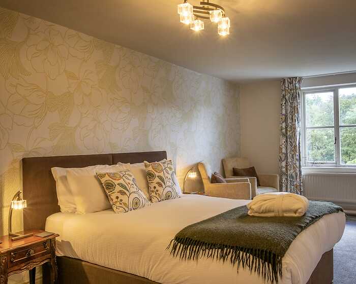 Standard Twin room, The Falcondale Hotel and Restaurant