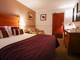Standard room, Gomersal Park Hotel & Dream Spa