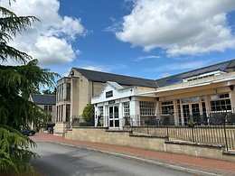 Gomersal Park Hotel & Dream Spa