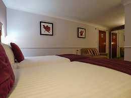 Accessible Twin room, Gomersal Park Hotel & Dream Spa