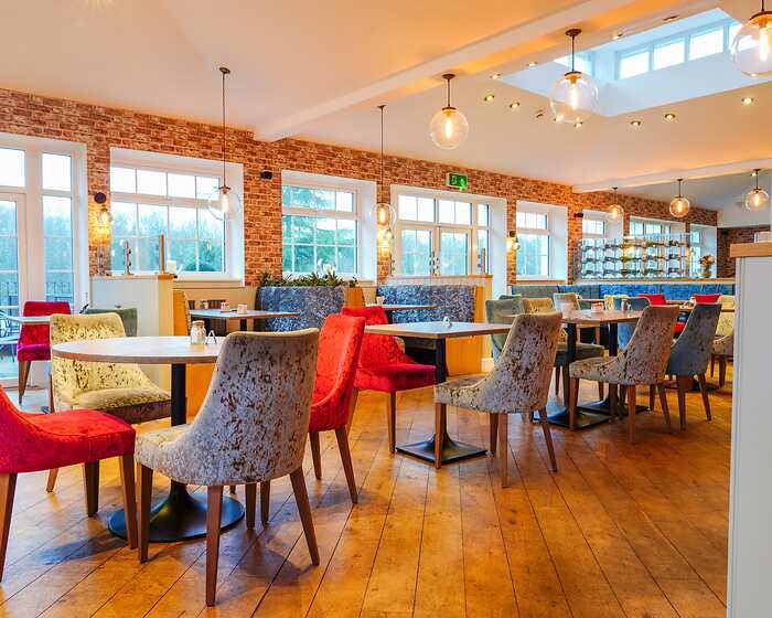 Latitude 53 Bar & Grill restaurant, Gomersal Park Hotel & Dream Spa