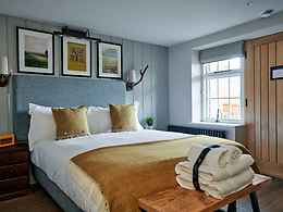 Hare and Hounds, Newbury