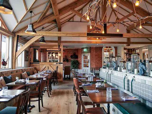 Hare and Hounds additional image