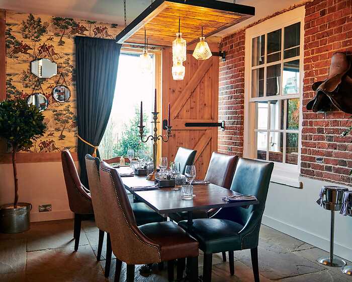 Pub and Restaurant restaurant, Hare and Hounds, Newbury