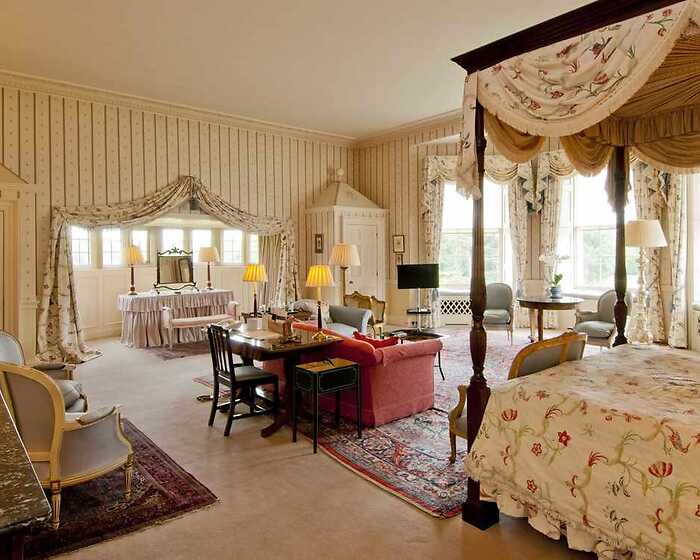 Royal Four poster room, Hartwell House & Spa