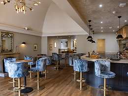 Haycock Manor Hotel