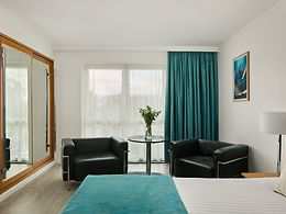 Superior room, Langstone Quays Hotel