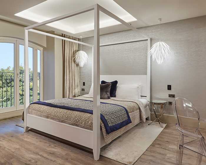 Cariad room, Lion Quays Hotel & Spa