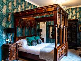 Melville Castle - Four Poster room Four Poster room, Melville Castle