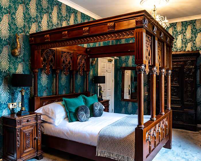 Four Poster room, Melville Castle