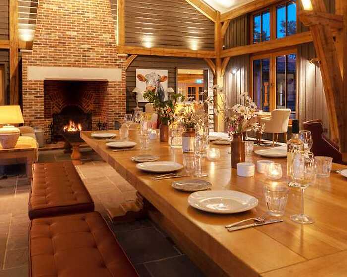 The Great Barn restaurant, Retreat East