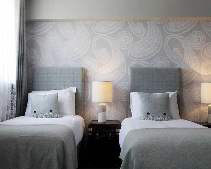 Twin room, Rose and Crown