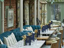 Dining at The Bull restaurant, The Bull on Bell Street