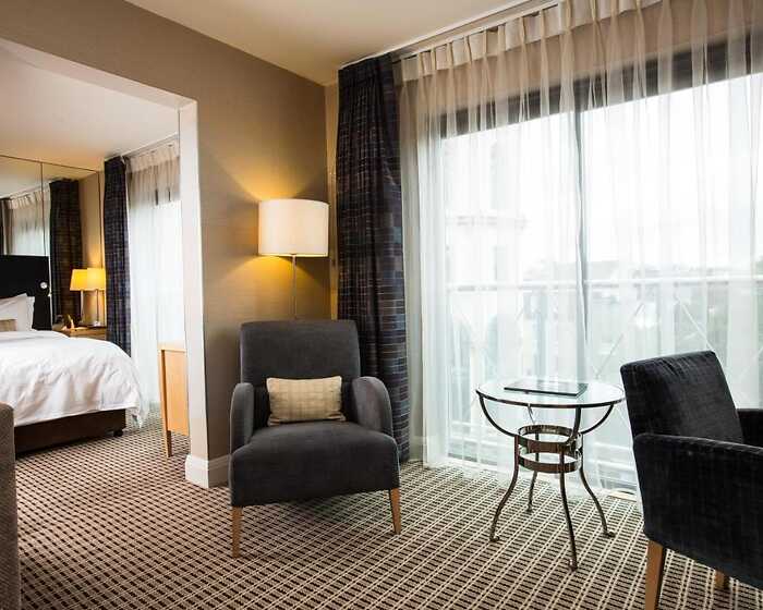 Master room, The Club Hotel & Spa